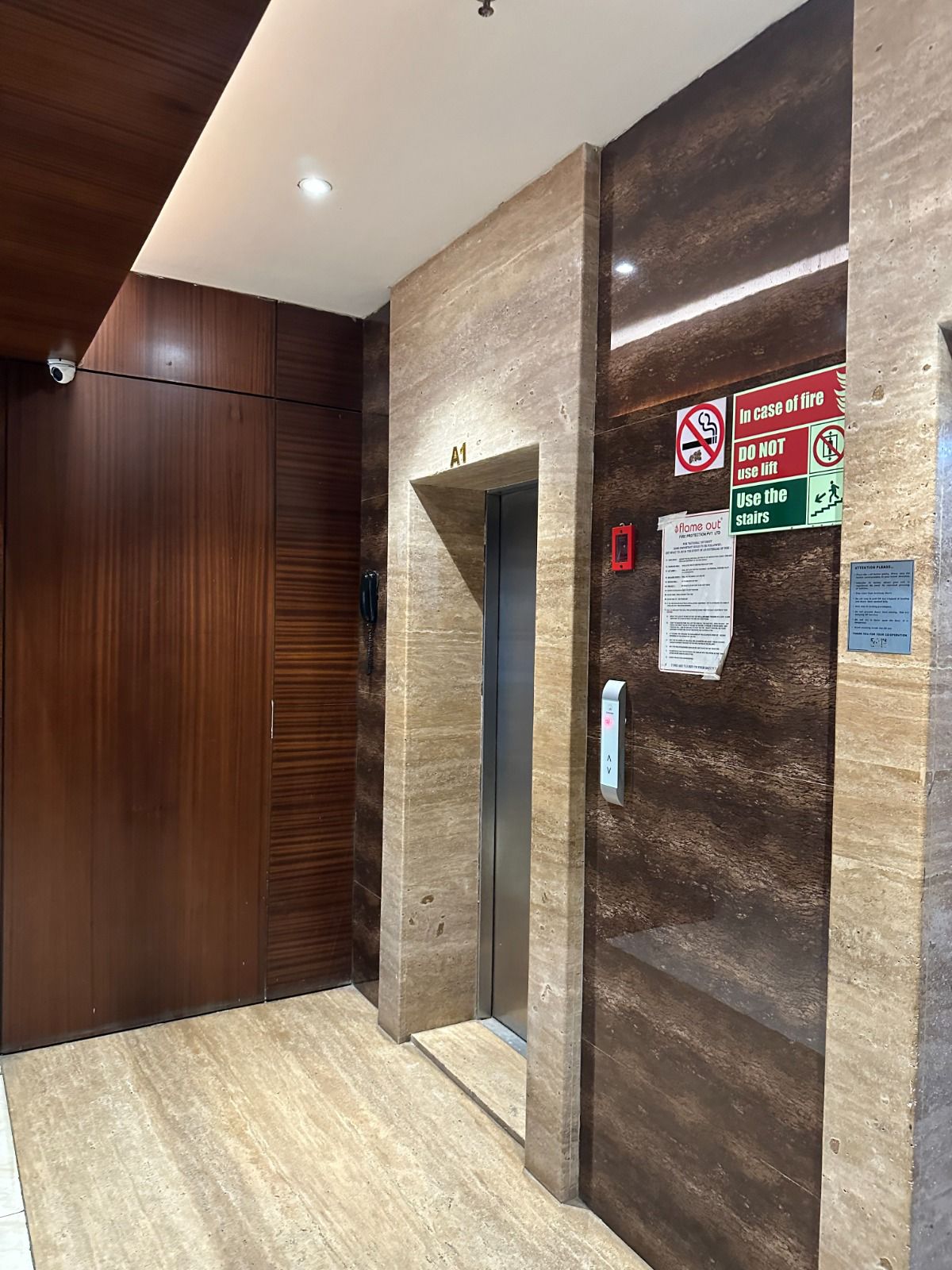 Twin Sharing Room Available in 2BHK Apartment, Malad East